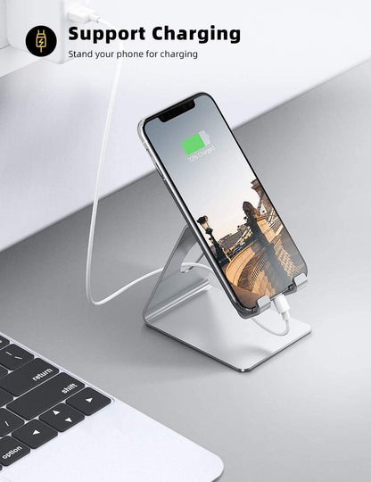 スマホスタンド 卓上ホルダー｜iPhone・Android対応 充電しながら使えるデスクスタンド｜オフィス・在宅ワークに最適（シルバー）